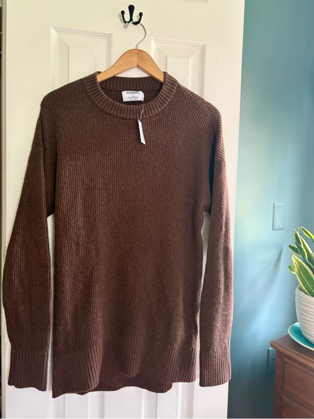 Old Navy Women’s Brown Crewneck Sweater